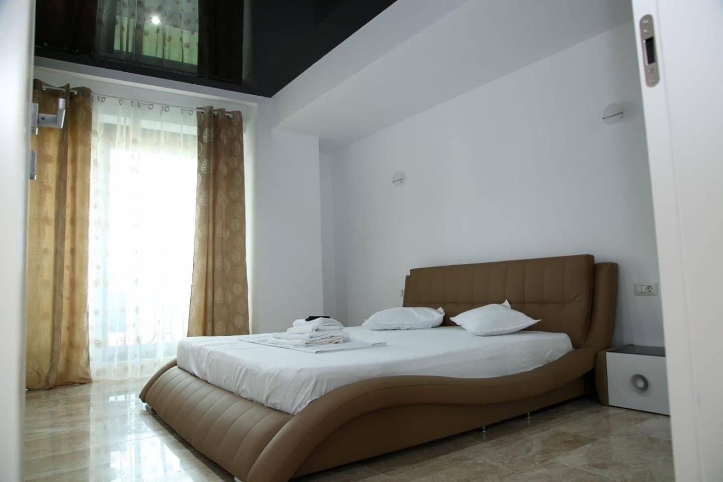 Sophia 2 & Moonlight Apartaments Mamaia Exterior photo